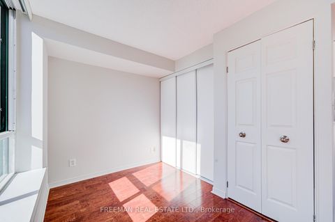 Photo 9 at 1124 - 801 King Street W, Niagara, Toronto