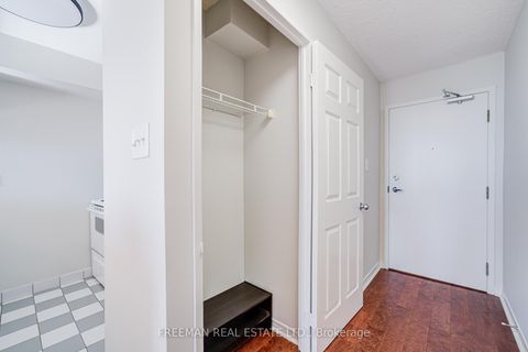 Photo 13 at 1124 - 801 King Street W, Niagara, Toronto