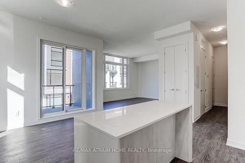 Photo 7 at 1103 - 12 David Eyer Road, Rural Richmond Hill, Richmond Hill