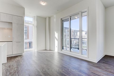 Photo 9 at 1103 - 12 David Eyer Road, Rural Richmond Hill, Richmond Hill