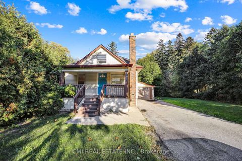 Photo 2 at 153 Clarence Street, West Woodbridge, Vaughan