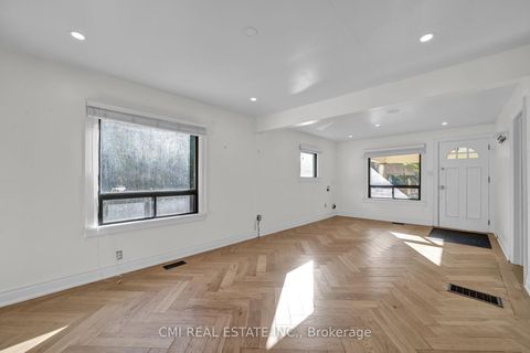 Photo 4 at 153 Clarence Street, West Woodbridge, Vaughan