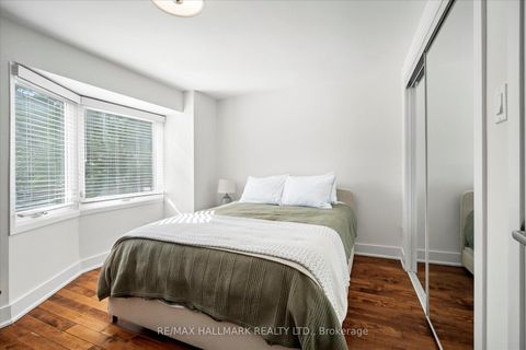 Photo 22 at 18 Sydenham Street, Regent Park, Toronto