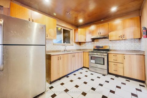 Photo 7 at 7270 Topping Road, Malton, Mississauga