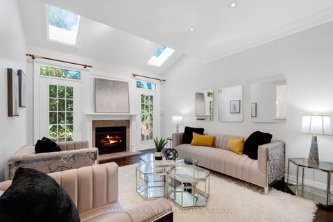 Photo 6 at 384 Hillcrest Avenue, Willowdale East, Toronto