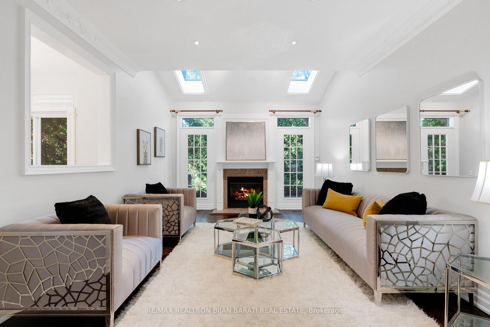 Photo 5 at 384 Hillcrest Avenue, Willowdale East, Toronto Photo 5 at 384 Hillcrest Avenue, Willowdale East, Toronto