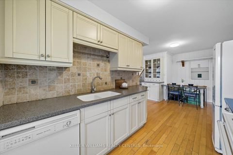 Photo 13 at 655 Park Court, Leslie Valley, Newmarket