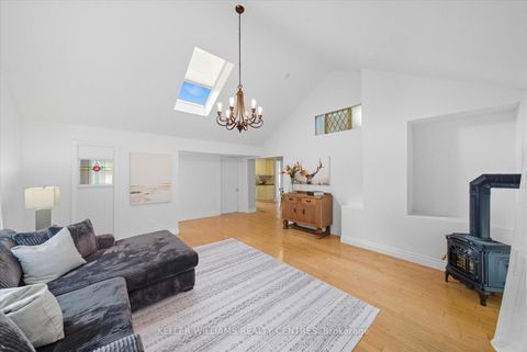 Photo 16 at 655 Park Court, Leslie Valley, Newmarket