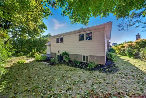 Photo 38 at 655 Park Court, Leslie Valley, Newmarket