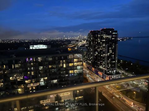 Photo 3 at 3415 - 105 The Queensway Avenue, Swansea, Toronto