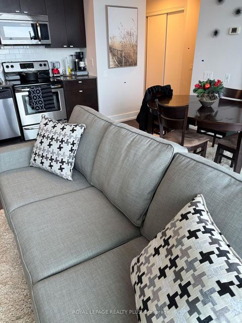 Photo 16 at 3415 - 105 The Queensway Avenue, Swansea, Toronto