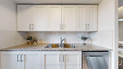 Photo 14 at 706 - 35 Bales Avenue, Willowdale East, Toronto