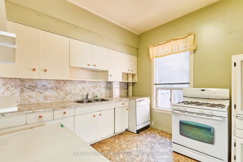 Photo 15 at 46 Ford Street, Pellam Park, Toronto