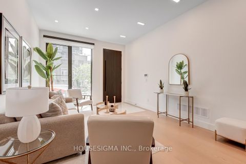 Photo 6 at 188 Duplex Avenue, Eglinton, Toronto