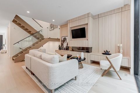 Photo 8 at 188 Duplex Avenue, Eglinton, Toronto