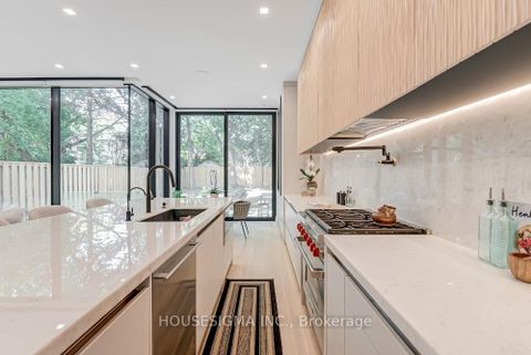 Photo 13 at 188 Duplex Avenue, Eglinton, Toronto