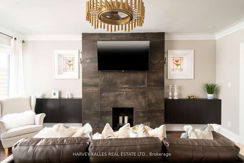 Photo 8 at 39 Standish Avenue, Moore Park, Toronto