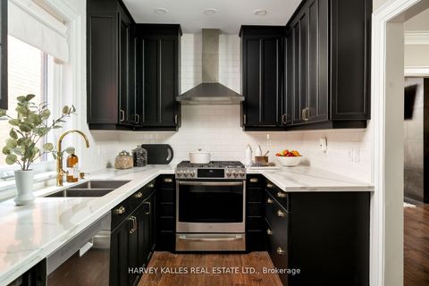 Photo 17 at 39 Standish Avenue, Moore Park, Toronto