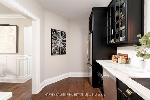 Photo 18 at 39 Standish Avenue, Moore Park, Toronto