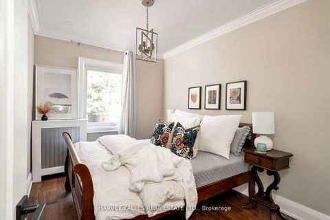 Photo 20 at 39 Standish Avenue, Moore Park, Toronto