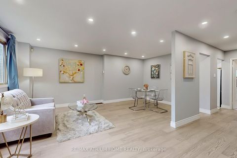 Photo 2 at 10 Townsend Road, Hillcrest Village, Toronto