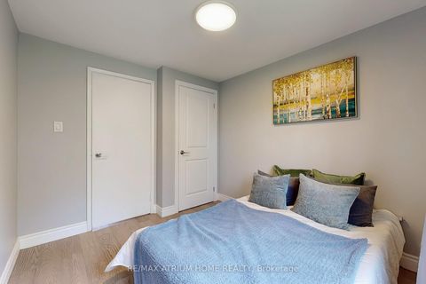 Photo 14 at 10 Townsend Road, Hillcrest Village, Toronto