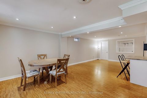 Photo 31 at 26 Sandfield Drive, Aurora Highlands, Aurora