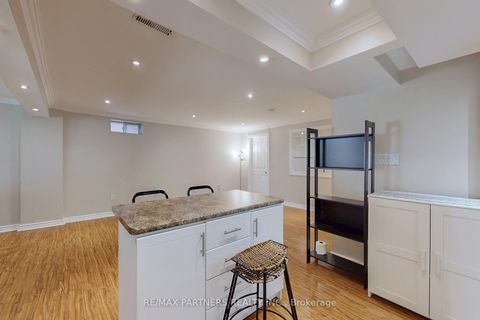 Photo 34 at 26 Sandfield Drive, Aurora Highlands, Aurora