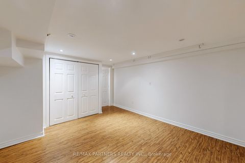 Photo 36 at 26 Sandfield Drive, Aurora Highlands, Aurora