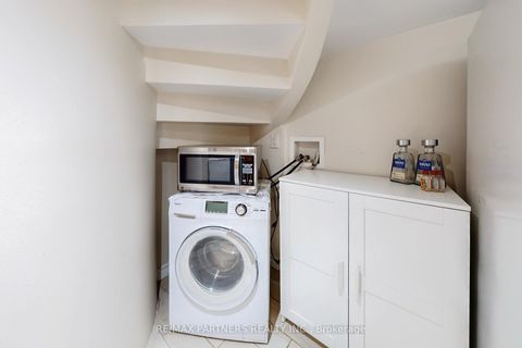 Photo 44 at 26 Sandfield Drive, Aurora Highlands, Aurora