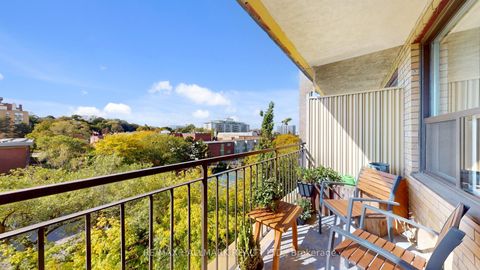 Photo 12 at 508 - 660 Eglinton Avenue W, Forest Hill North, Toronto