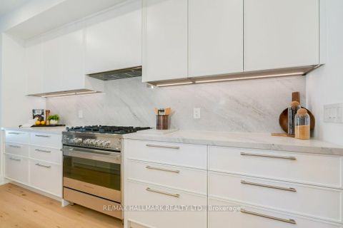 Photo 7 at 5 Rednor Road, East York, Toronto