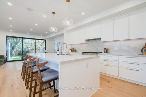 Photo 12 at 5 Rednor Road, East York, Toronto