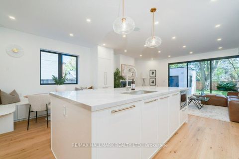 Photo 13 at 5 Rednor Road, East York, Toronto