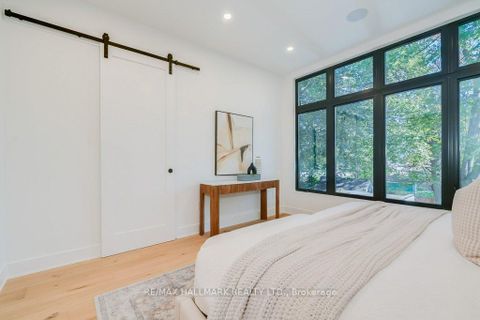 Photo 25 at 5 Rednor Road, East York, Toronto