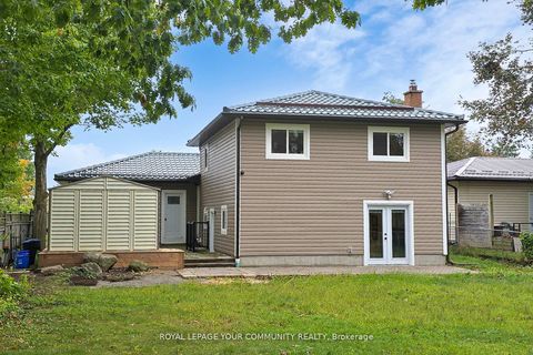 Photo 36 at 2 Charlotte Court, Letitia Heights, Barrie