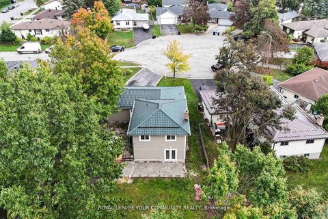 Photo 42 at 2 Charlotte Court, Letitia Heights, Barrie