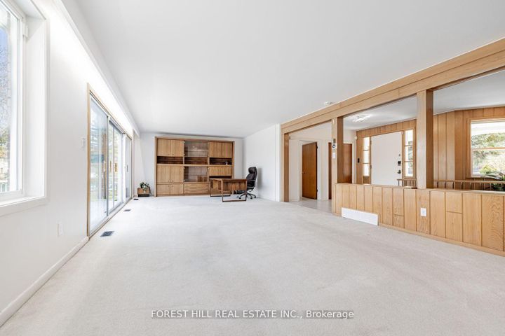 Photo 5 at 10 Courtwood Place, Bayview Village, Toronto
