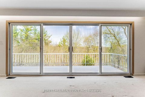 Photo 7 at 10 Courtwood Place, Bayview Village, Toronto