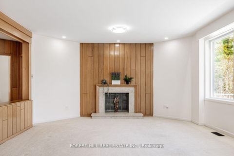 Photo 10 at 10 Courtwood Place, Bayview Village, Toronto