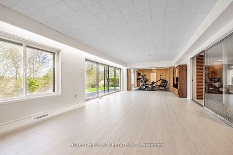 Photo 27 at 10 Courtwood Place, Bayview Village, Toronto