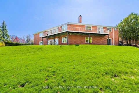 Photo 34 at 10 Courtwood Place, Bayview Village, Toronto