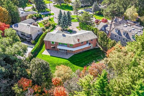 Photo 36 at 10 Courtwood Place, Bayview Village, Toronto