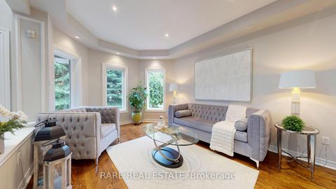 Photo 2 at 68 Kirkbride Crescent, Maple, Vaughan