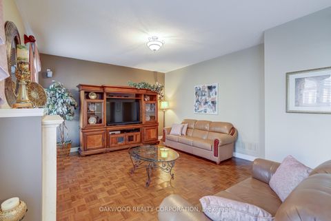 Photo 12 at 176 SAINT FRANCIS Avenue, Vellore Village, Vaughan
