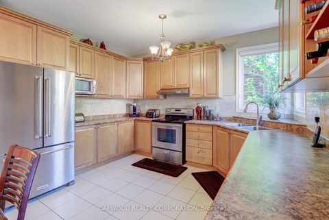 Photo 18 at 176 SAINT FRANCIS Avenue, Vellore Village, Vaughan