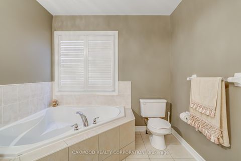 Photo 32 at 176 SAINT FRANCIS Avenue, Vellore Village, Vaughan