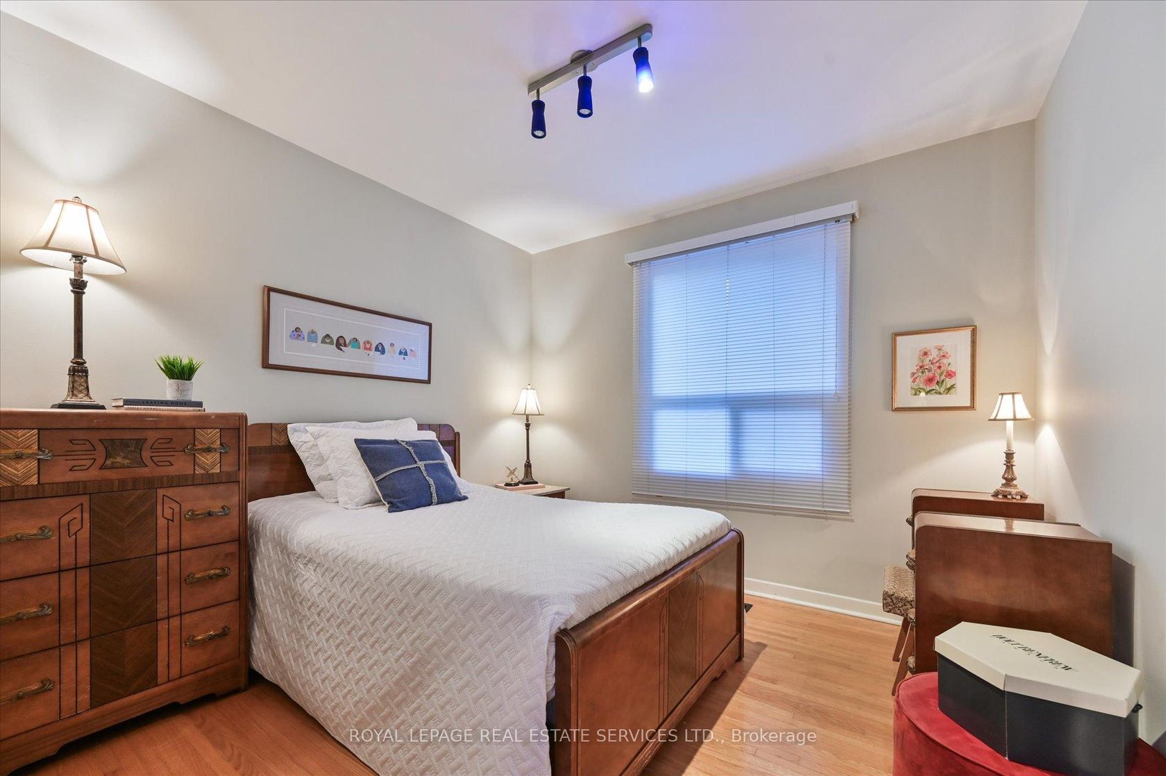 Photo 20 at 20 Widdicombe Hill, Richview, Toronto Photo 20 at 20 Widdicombe Hill, Richview, Toronto