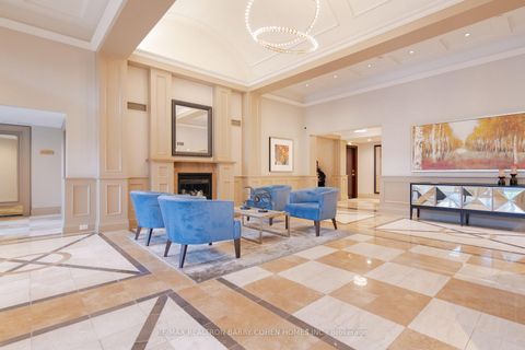 Photo 2 at 815 - 28 William Carson Crescent, Windfields, Toronto