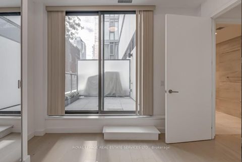 Photo 15 at 203 - 81 Wellesley Street E, Yonge Corridor, Toronto